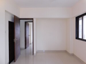 Room in 3 BHK Apartment at Evershine Nagar – for Sale