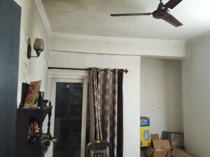 Furnished Amenities in 2 BHK Apartment at Amrapali Hanging Gardens, Sector 107 – for Rent