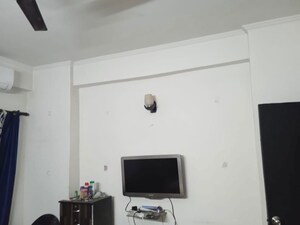 2 BHK Apartment For Rent in Amrapali Hanging Gardens, Sector 107