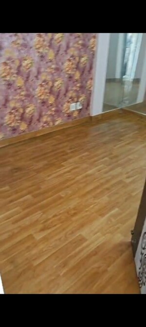 Room in 3 BHK Apartment at Sector 13 Dwarka – for Rent