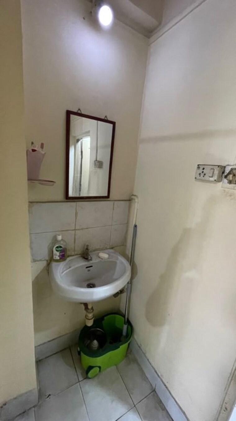 undefined, nisarg-chs-goregaon-east 1 Bedroom 655 Sq.Ft. Apartment In Goregaon East Mumbai 10345243