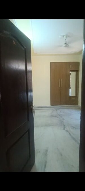 Room in 3 BHK Apartment at Dwarka – for Rent