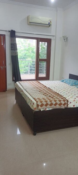 Bedroom in 2 BHK Builder Floor at Ansal Sushant Lok I, Sector 43 – for Rent
