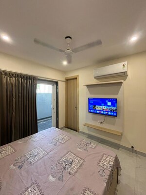 Bedroom in 1 BHK Builder Floor at Sushant Lok I – for Rent