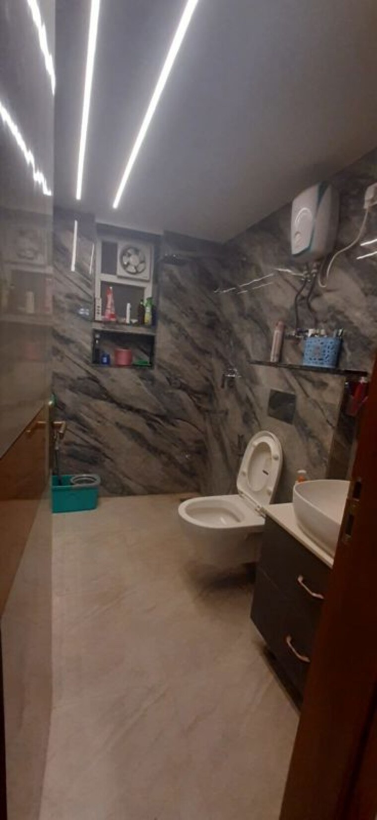 Bathroom, sector 12 dwarka 4 Bedroom 2200 Sq.Ft. Apartment In Sector 12 Dwarka Delhi 10345329
