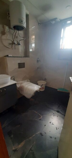 Bathroom in 4 BHK Apartment at Sector 12 Dwarka – for Rent