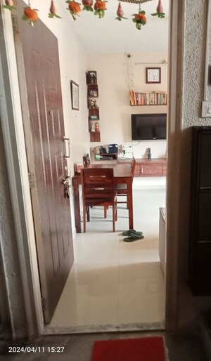 Building Lobby in 1 BHK Apartment at Everest Country Side, Kasarvadavali – for Rent