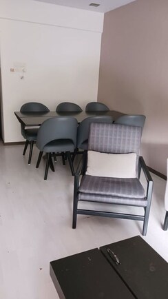 2 BHK Apartment For Rent in Breach Candy