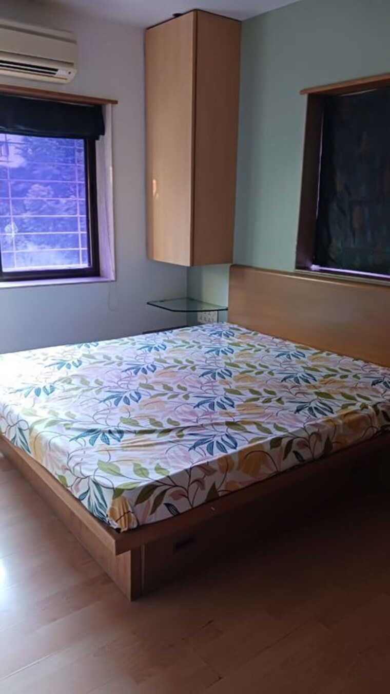 Bedroom, breach candy 2 Bedroom 850 Sq.Ft. Apartment In Breach Candy Mumbai 10345372