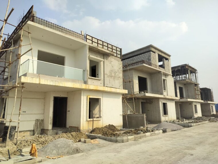 Exterior View, mantoor-nandan-lake-breeze 3 Bedroom 2000 Sq.Ft. Villa In Isnapur Hyderabad 10345376