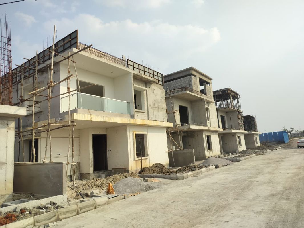 3 BHK + Pooja Room 2000 Sq.Ft. Villa in Mantoor Nandan Lake Breeze