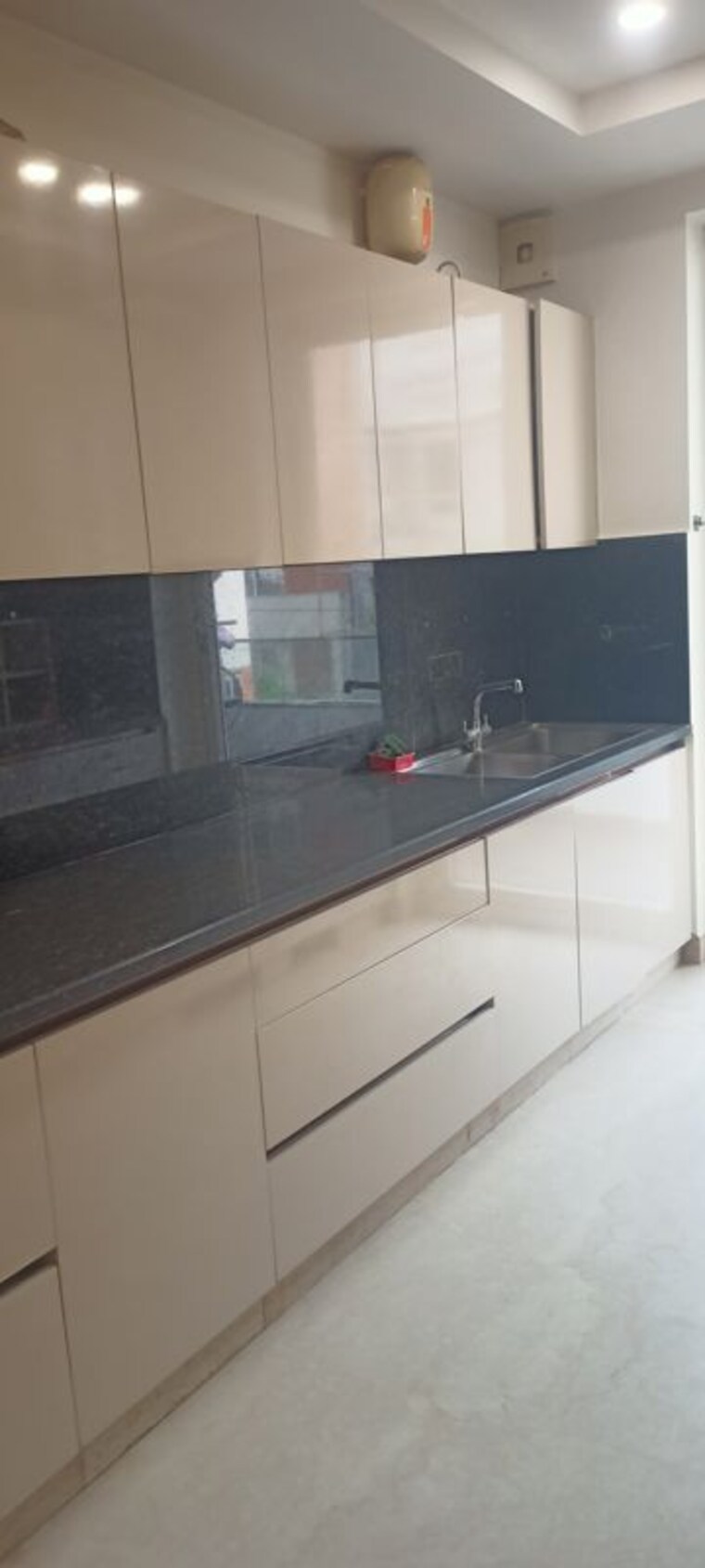 Kitchen, dlf-city-phase-iv 4 Bedroom 2500 Sq.Ft. Builder Floor In Dlf Phase iv Gurgaon 10345411