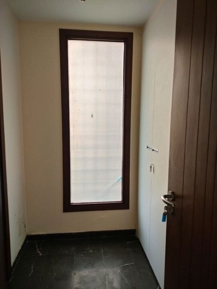 Bathroom, vasant vihar 4 Bedroom 600 Sq.Yd. Builder Floor In Vasant Vihar Delhi 10345410