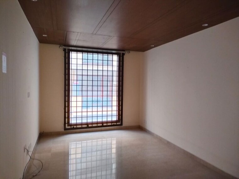 Room, vasant vihar 4 Bedroom 600 Sq.Yd. Builder Floor In Vasant Vihar Delhi 10345410