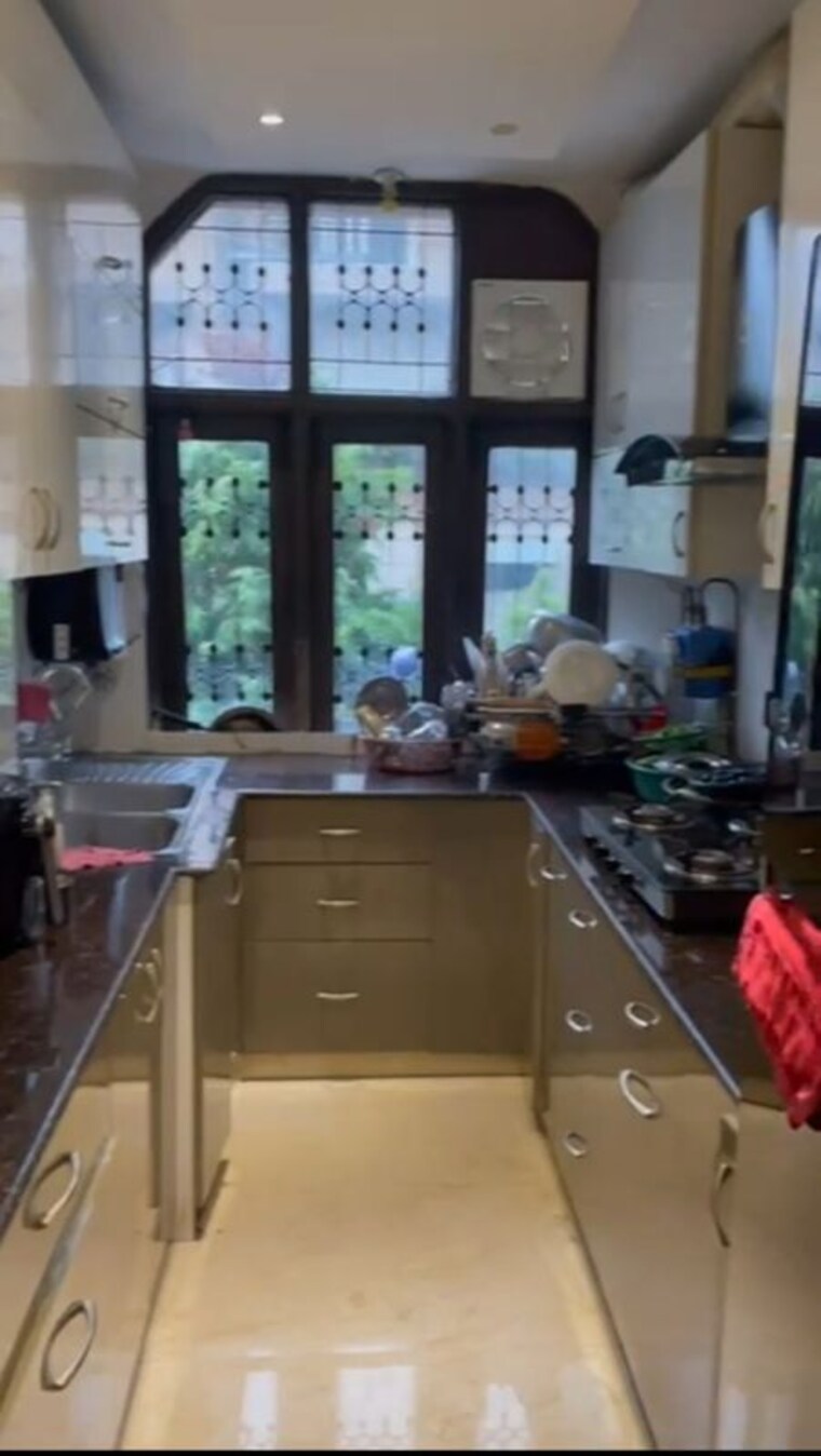 Kitchen, new rajinder nagar 3 Bedroom 1160 Sq.Ft. Builder Floor In New Rajinder Nagar Delhi 10345420