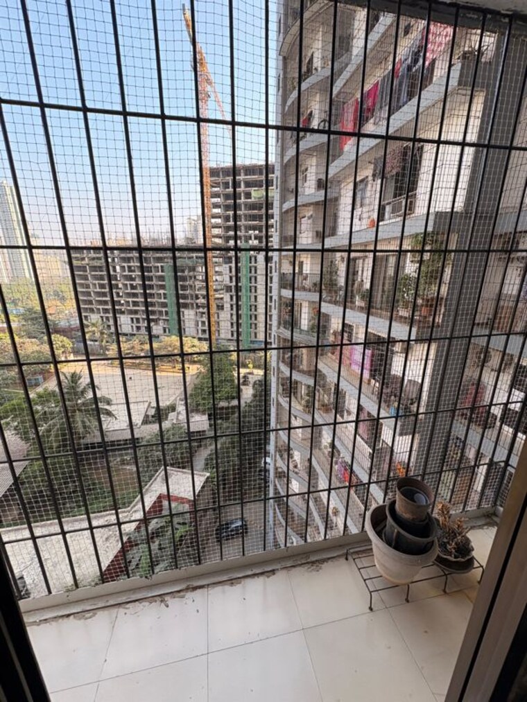 Balcony, everest-world-tulip 2.5 Bedroom 900 Sq.Ft. Apartment In Kolshet Road Thane 10345426