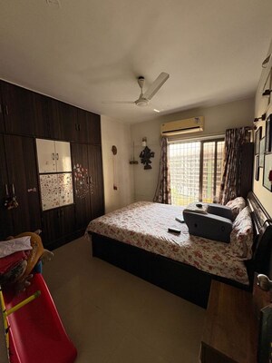 Bedroom in 2.5 BHK Apartment at Everest World Tulip, Kolshet Road – for Sale