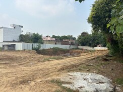 Plot For Sale in Sector 75