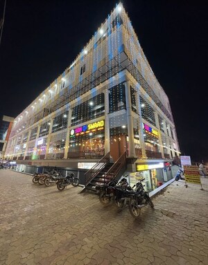  Shop For Sale in Modipuram