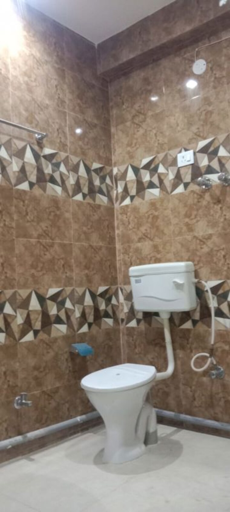 Bathroom, neb sarai 1 Bedroom 450 Sq.Ft. Builder Floor In Neb Sarai Delhi 10345516