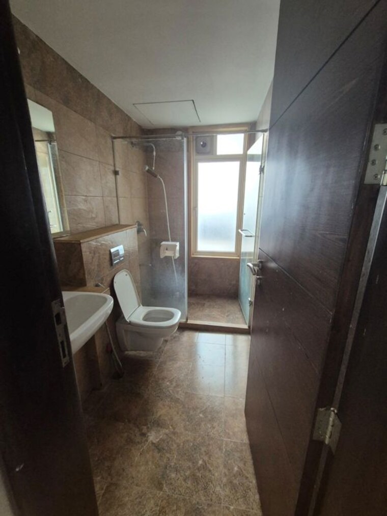 Bathroom, park-grandeur 3.5 Bedroom 1750 Sq.Ft. Apartment In Baner Pune 10345518