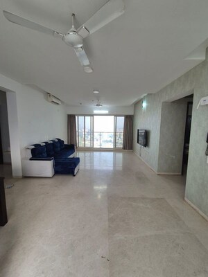 Room in 3.5 BHK Apartment at Park Grandeur, Baner – for Rent