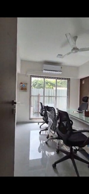 Bedroom in 2 BHK Apartment at Shiv Pearl Gardens, Malad West – for Rent