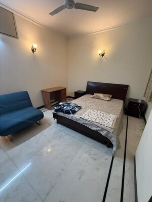 Bedroom in 3 BHK Builder Floor at Sector 47 – for Rent