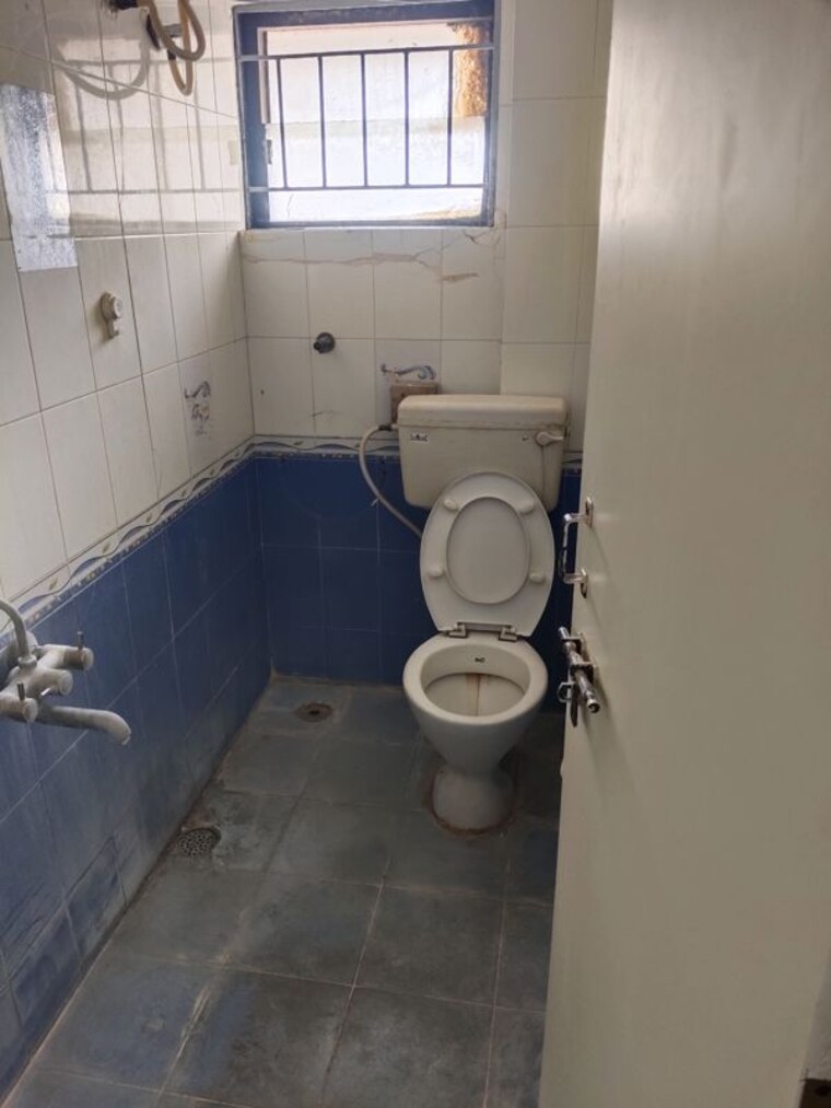 Bathroom, sri-sai-residency-kadubeesanahalli 1 Bedroom 650 Sq.Ft. Apartment In Kadubeesanahalli Bangalore 10345533