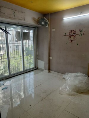 Room in 1 BHK Apartment at Anu Nagar CHS, Vijay Nagari – for Rent
