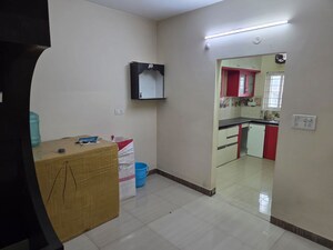 Room in 2 BHK Apartment at City Center Banjara Hills, Banjara Hills – for Rent