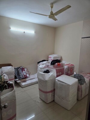 Team Area in 2 BHK Apartment at City Center Banjara Hills, Banjara Hills – for Rent