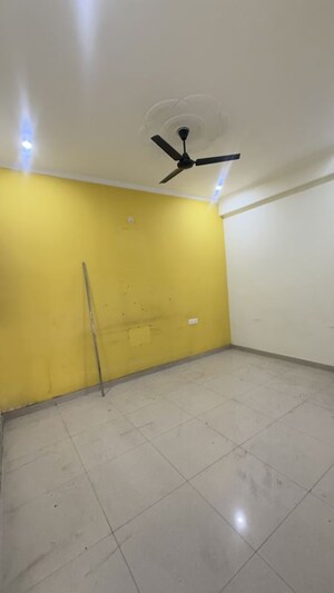 Room in 3.5 BHK Independent House at DLF My Pad, Gomti Nagar – for Rent