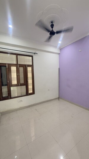 Room in 3.5 BHK Independent House at DLF My Pad, Gomti Nagar – for Rent