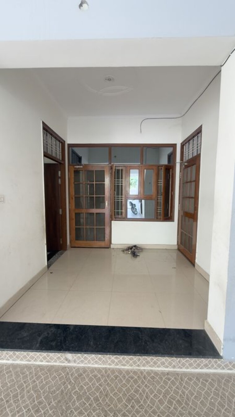Room, dlf-my-pad 3.5 Bedroom 32000 Sq.Ft. Independent House In Gomti Nagar Lucknow 10345574