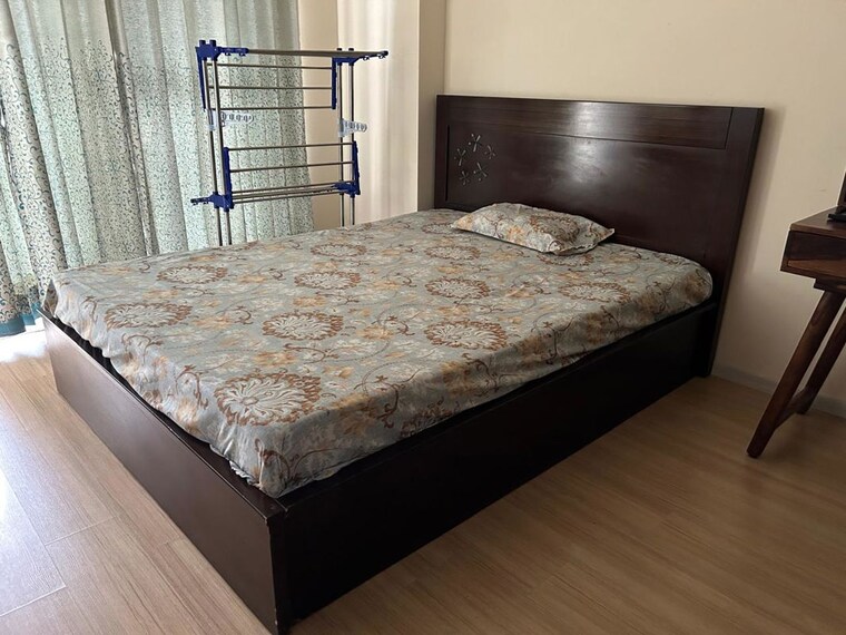 Bedroom, dlf-the-skycourt 3 Bedroom 1850 Sq.Ft. Apartment In Sector 86 Gurgaon 10345582