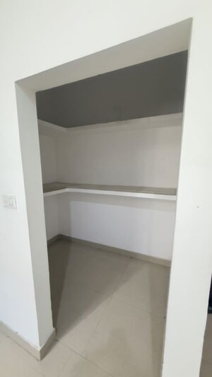 Furnished Amenities in 2 BHK Independent House at Alaknanda Apartment Gomti Nagar, Gomti Nagar – for Rent