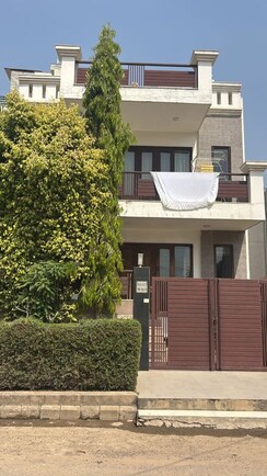 3 BHK Builder Floor For Rent in M3M Escala