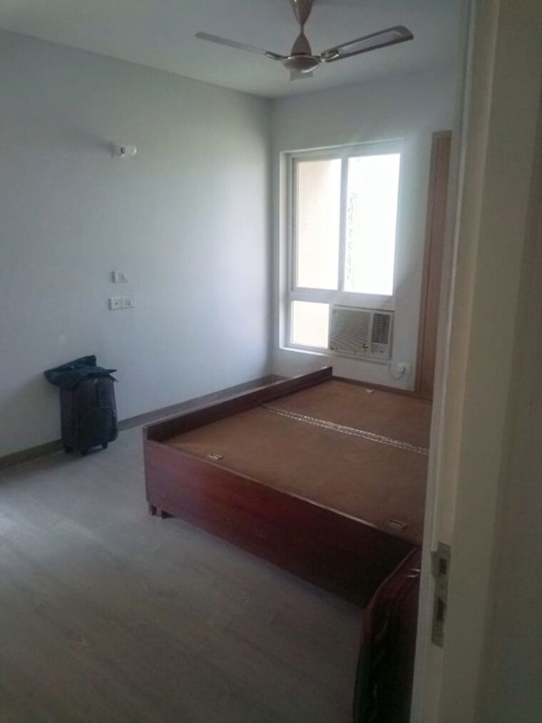 Room, silverglades-the-melia 2.5 Bedroom 1450 Sq.Ft. Apartment In Sohna Sector 35 Gurgaon 10345590