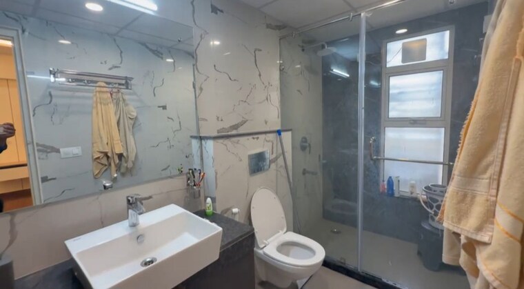 Bathroom, bestech-park-view-altura 4 Bedroom 2675 Sq.Ft. Apartment In Sector 79 Gurgaon 10345626