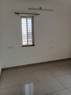 Room in 2 BHK Apartment at Vilas Javdekar Yashone Maan, Hinjewadi – for Rent