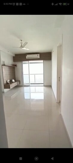 3 BHK Apartment For Rent in Godrej Emerald