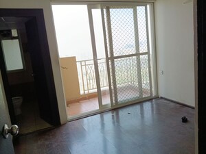 Room in 2 BHK Apartment at Mahagun My Woods, Sector 16c Greater Noida – for Rent