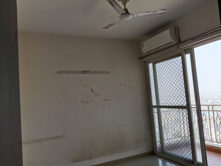 Room, mahagun-my-woods 2 Bedroom 960 Sq.Ft. Apartment In Sector 16c Greater Noida Greater Noida 10345663
