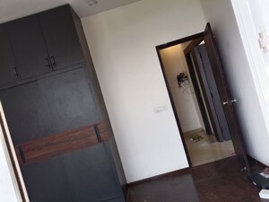 Room in 2 BHK Apartment at Mahagun My Woods, Sector 16c Greater Noida – for Rent