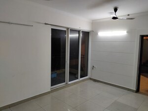 Room in 3 BHK Apartment at Mahagun Mywoods II, Sector 16c Greater Noida – for Rent