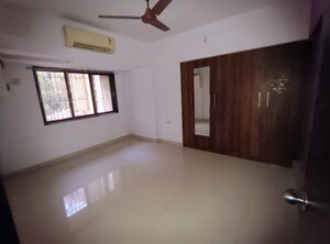 Room in 2.5 BHK Apartment at Runwal Garden City, Balkum Pada – for Rent