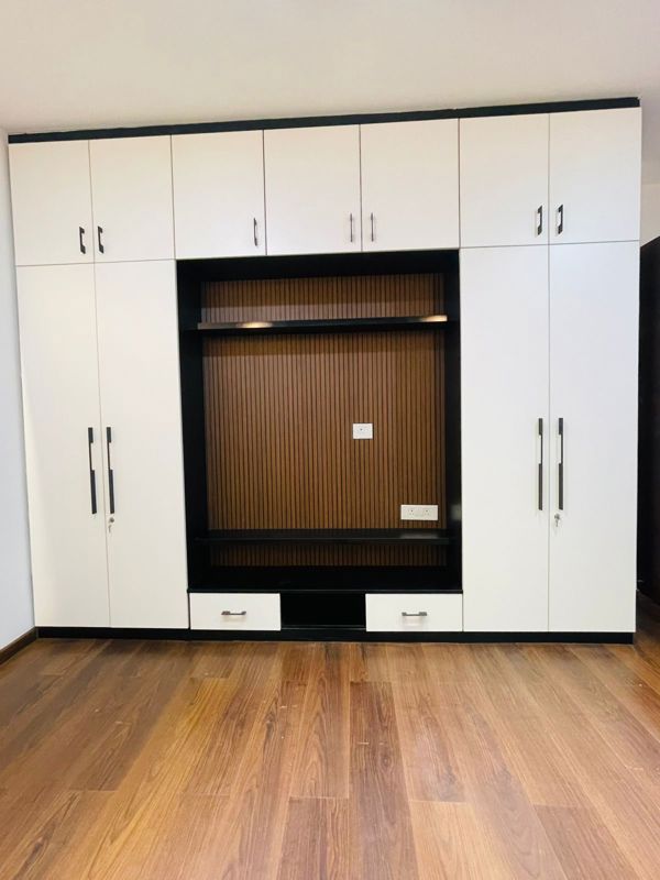 2.5 BHK + Pooja Room,Study Room,Extra Room,Basement,Store Room 1200 Sq.Ft. Builder Floor in Smart World Orchard