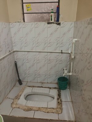 Bathroom in 1 RK Apartment at Kothrud – for Rent