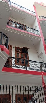 2.5 BHK + Store Room 120 Sq.Ft. Independent House in RWA Apartments Sector 41